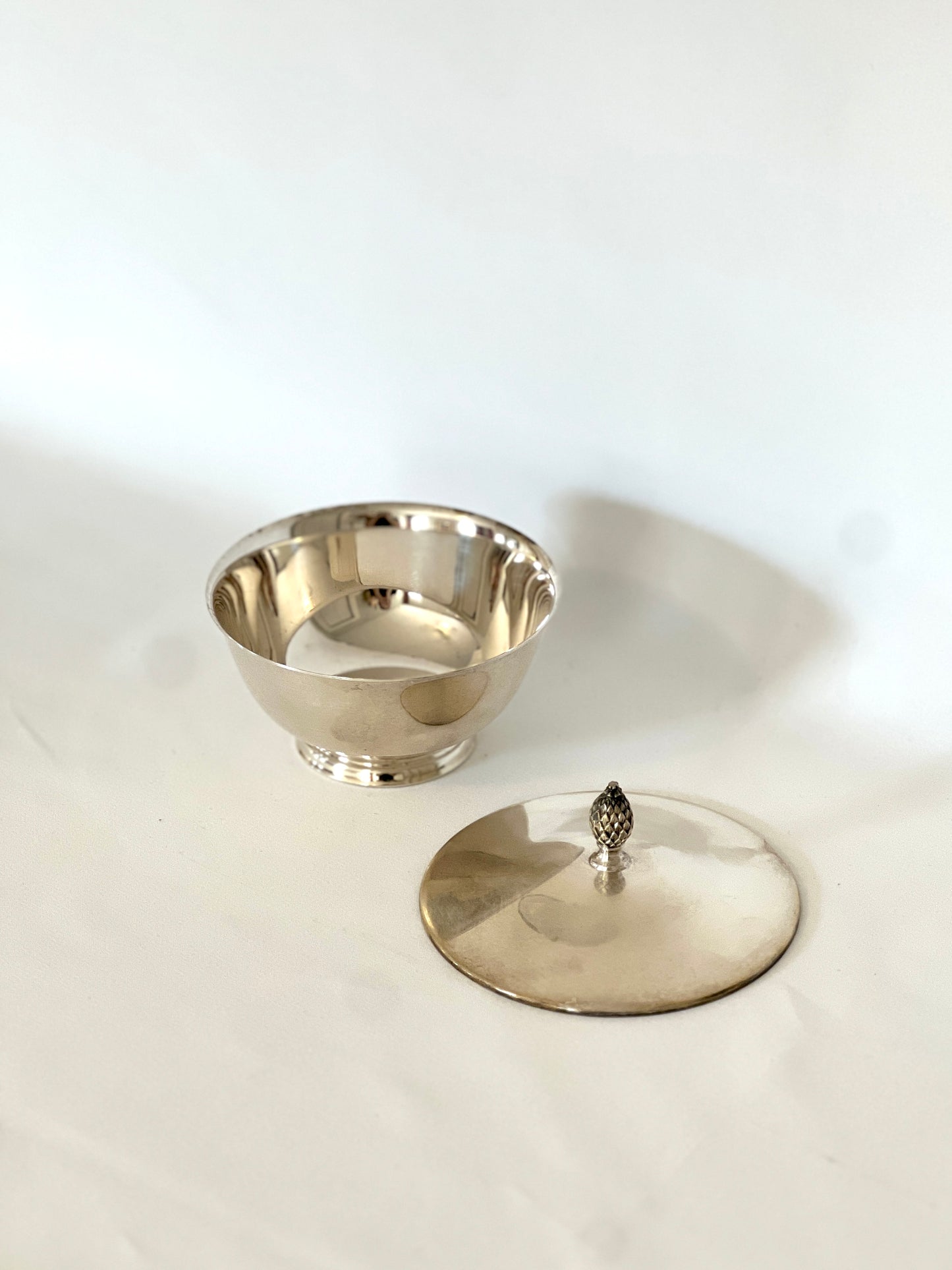 Oneida Paul Revere Silverplated Sugar Bowl